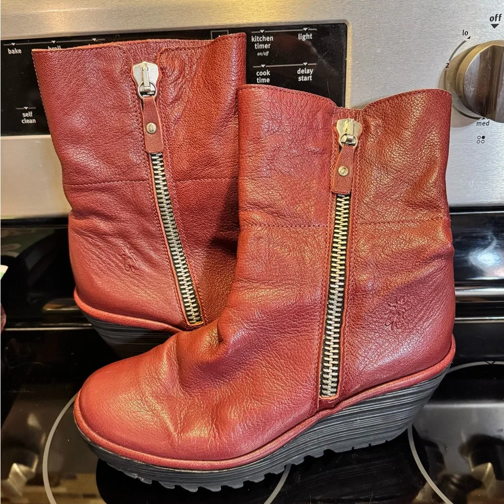 Women's Fly London Red Leather Wedge Boots - Picture 4 of 8